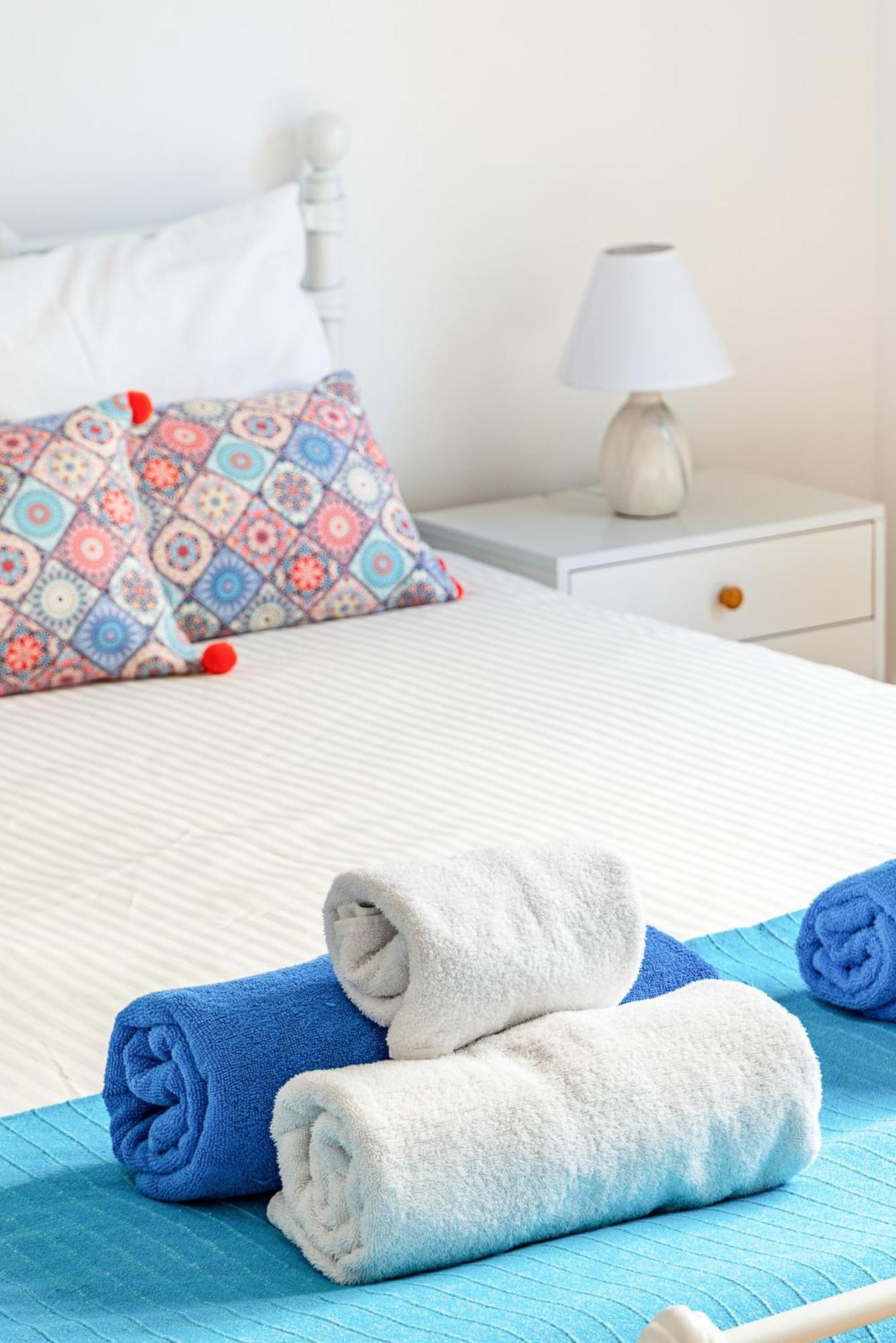 Beach Front Villa Mer Blu By Ezoria Villas Coral Bay Ngoại thất bức ảnh